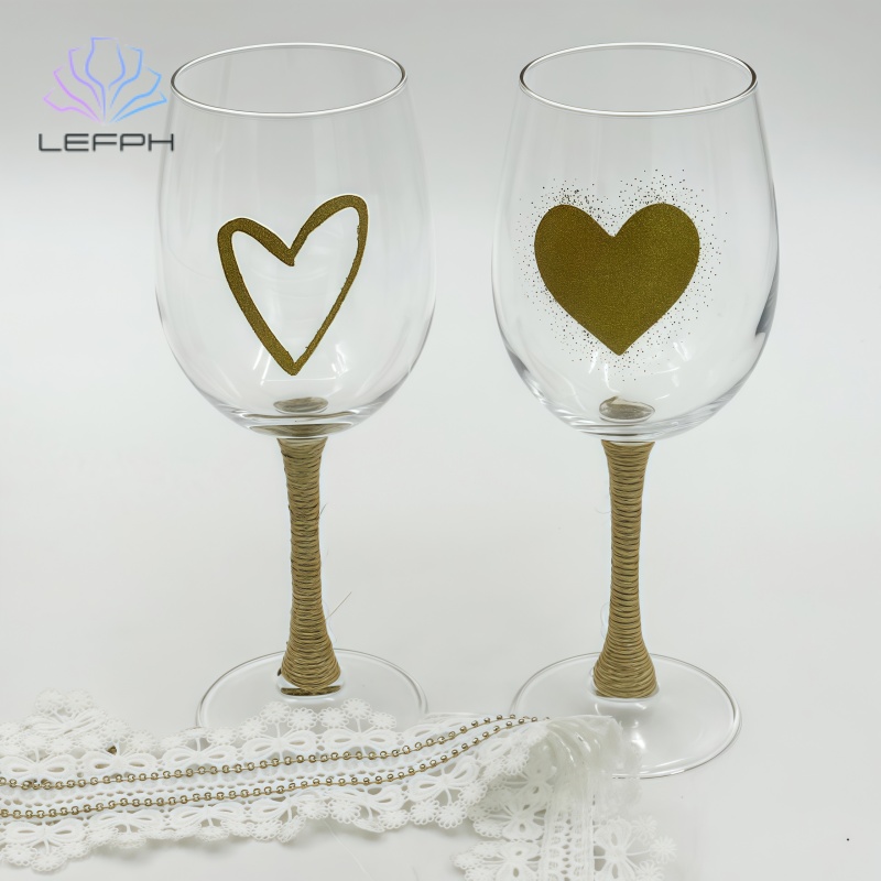 Creative Golden Love wine glass